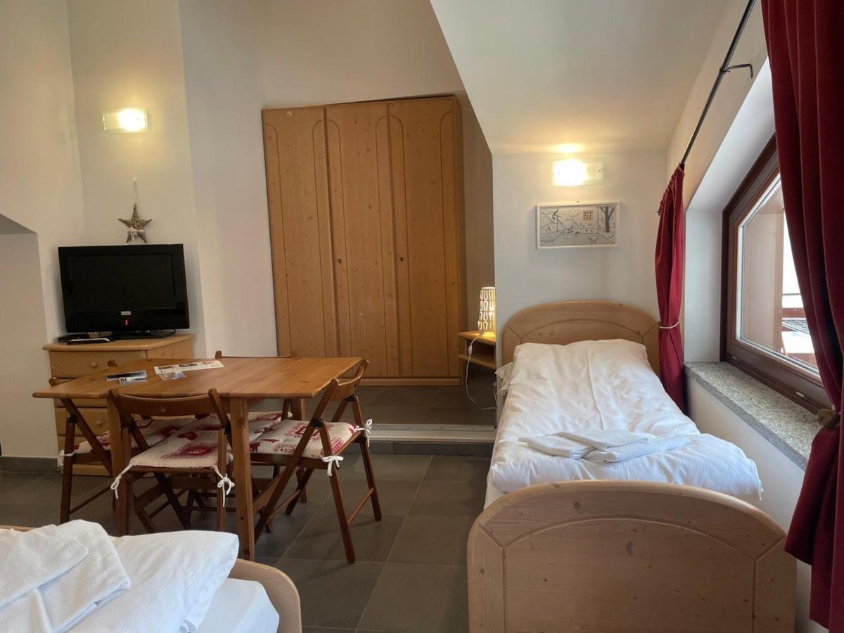 Gressoney-la-Trinité Residence Le Marmotte מראה חיצוני תמונה